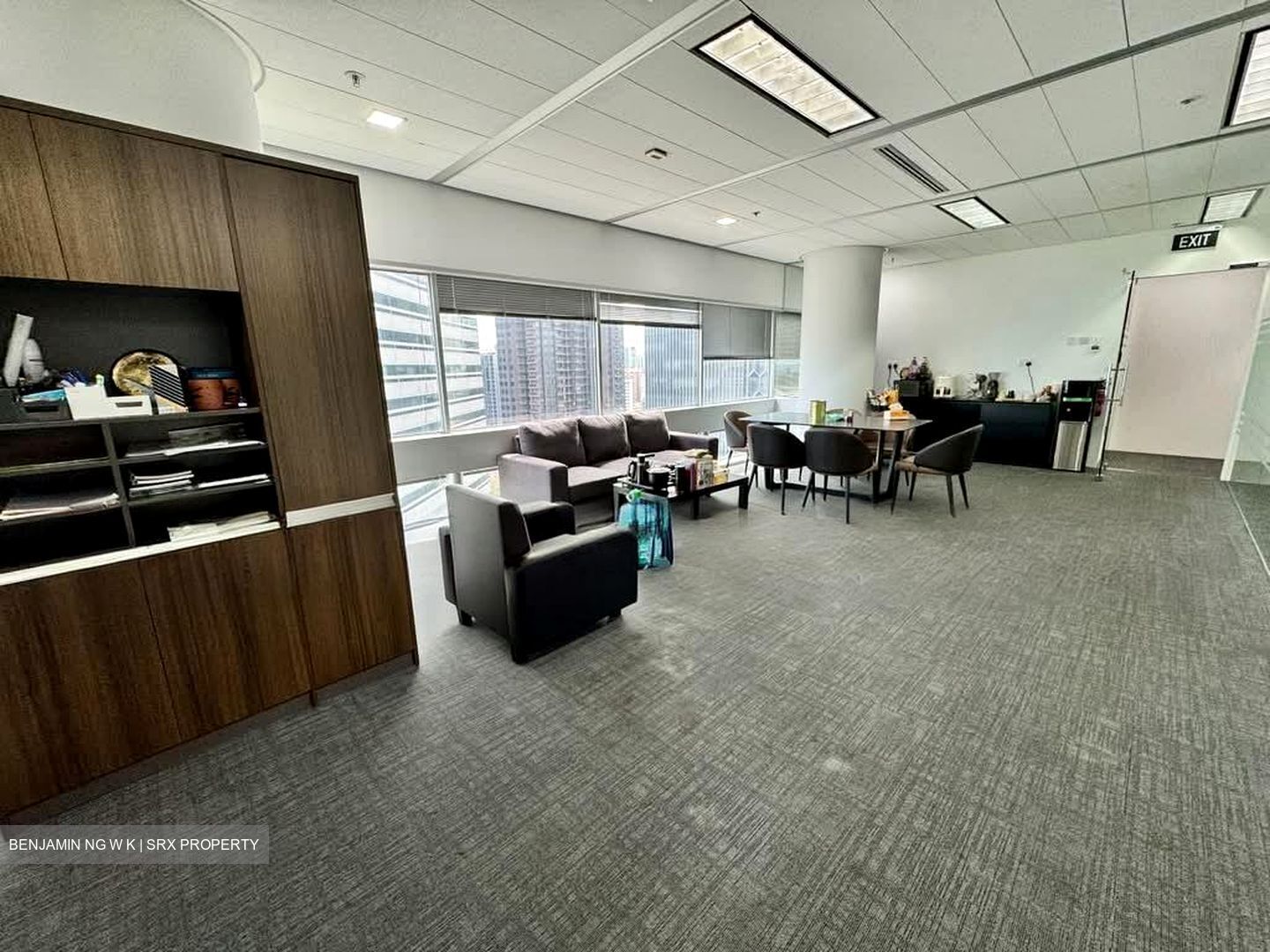 Gateway East (D7), Office #552505431